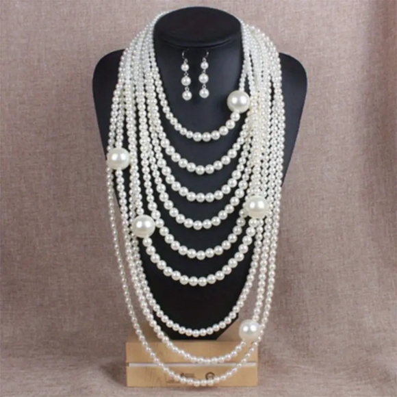 Nine strand faux pearls with earrings - Picture 4 of 4